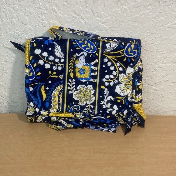 Traveling jewelry or makeup bag - Picture 7 of 8